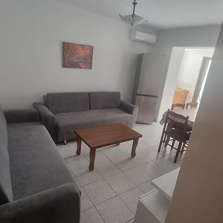 Teemo'S Apartments Sarande Exterior photo