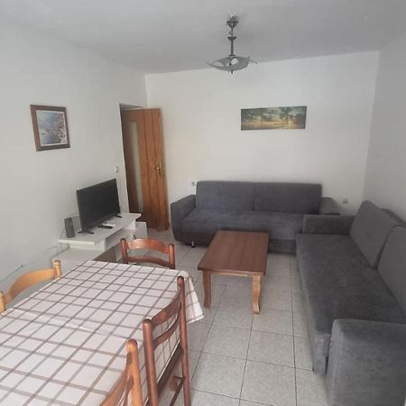 Teemo'S Apartments Sarande Exterior photo