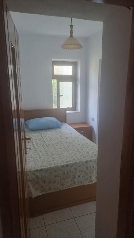 Teemo'S Apartments Sarande Exterior photo